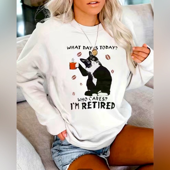Graphic Cat Design  White Sweatshirt XL Retirement - Picture 3 of 4